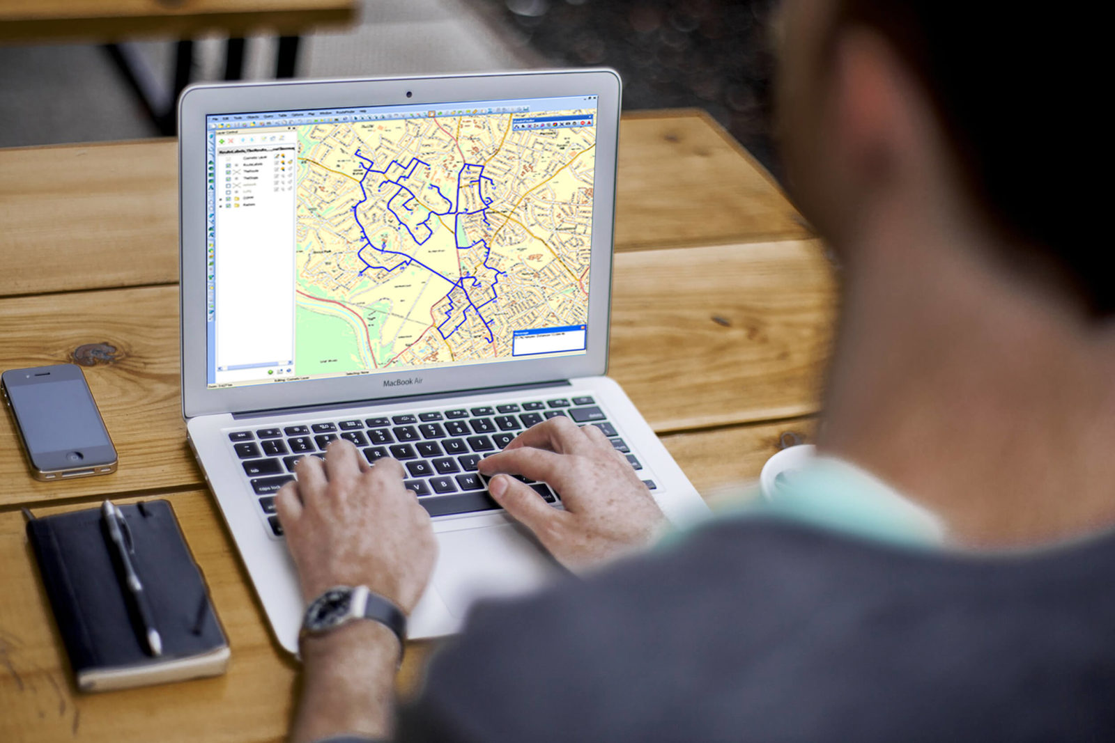 RouteFinder plug-in for MapInfo on laptop